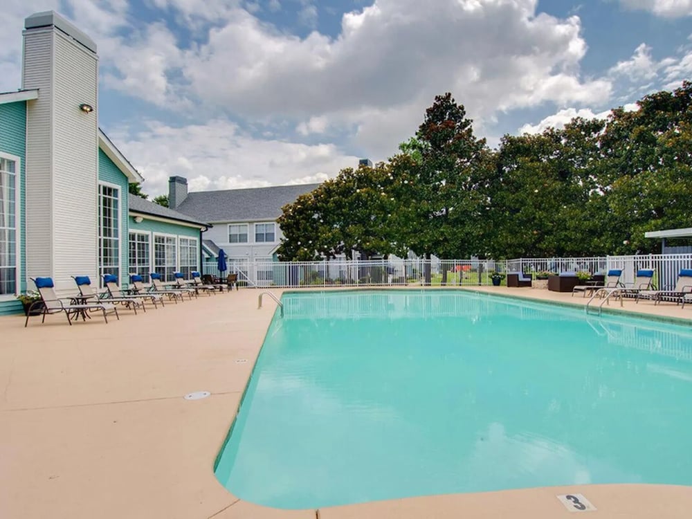 Landing Furnished Apartments near Barfield