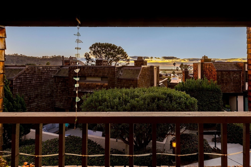 Caminito Del Canto 3 Bedroom Townhouse