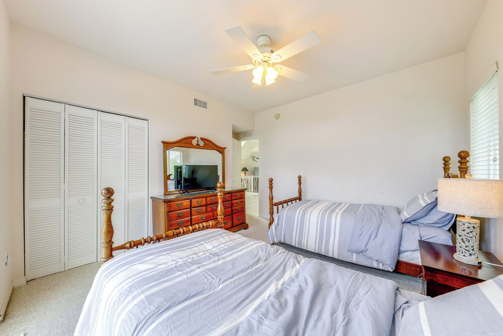 Spacious Canal-front Home: Florida Keys Gem