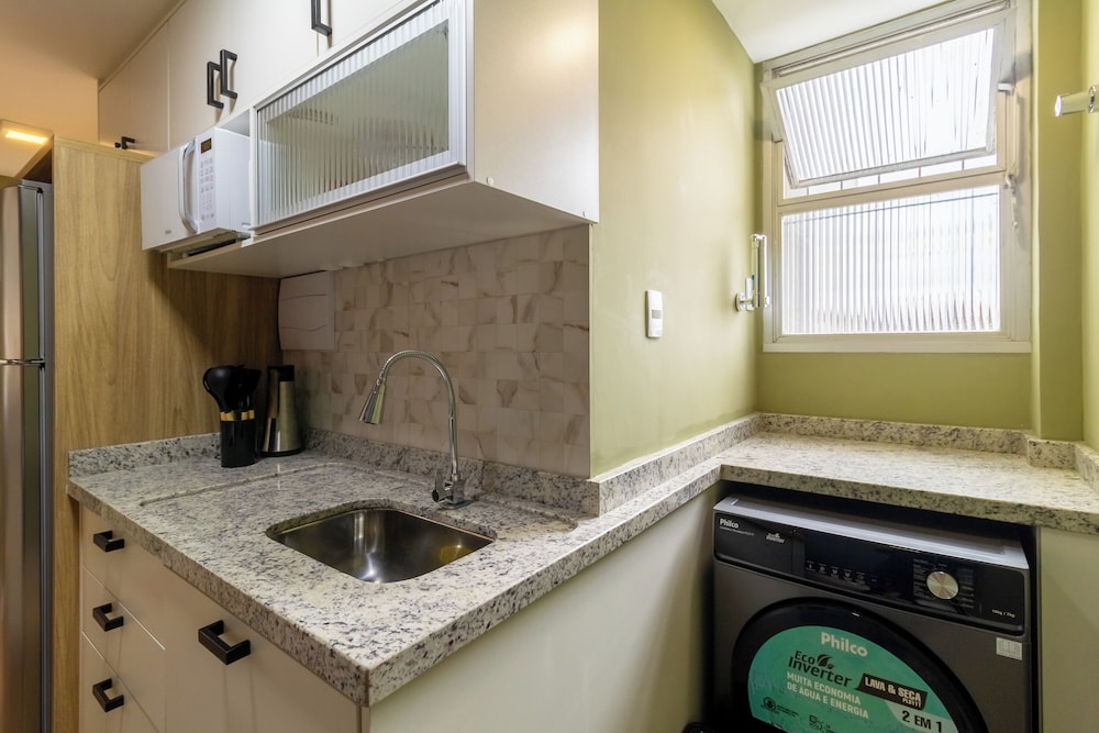 Amazing Apartment With Great Location - Eox0102