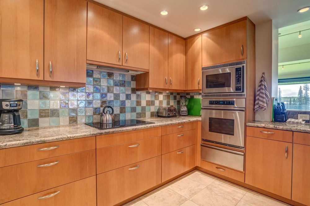 Kapalua Ridge Villas 2 Free Rental Cars KBM Resorts Cozy Villa 2 Units, 4 Bedrooms Ml-1173