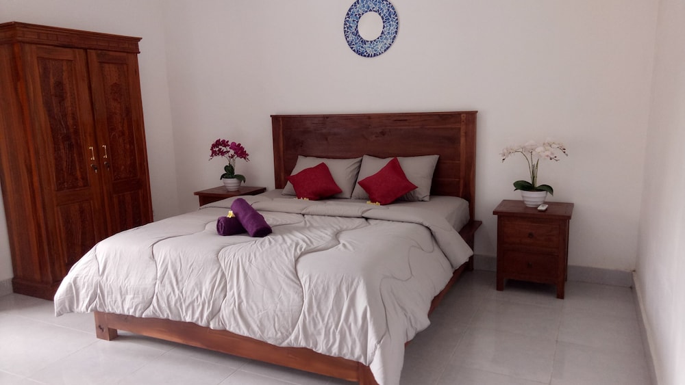 Arta Garden Guest House & Hostel view 5