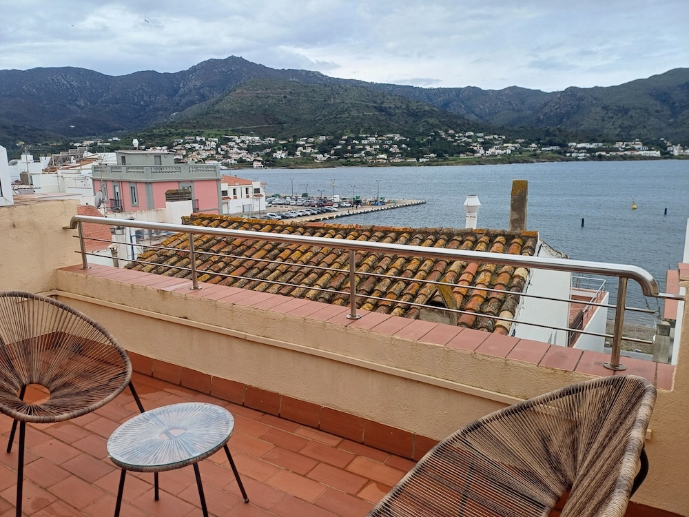 Hostal Sol y Sombra