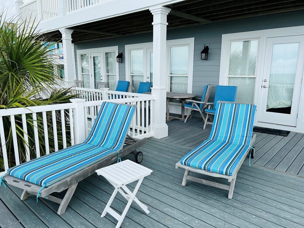Cavu 4 Bedroom Home by RedAwning