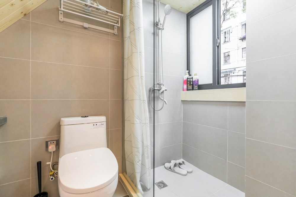 Shanghai Hills&XING 1881 Homestay