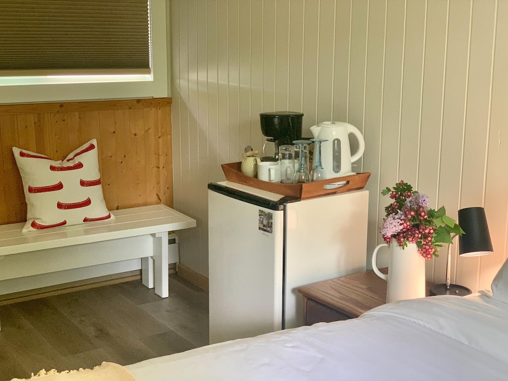 Barefoot Villas Room 3 Blue Jay view 3