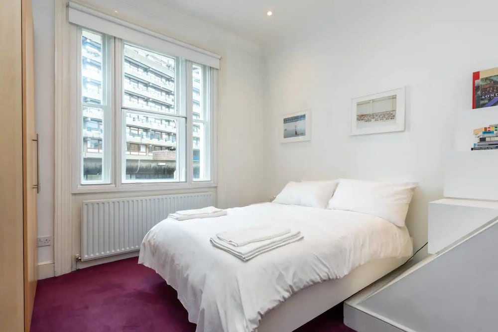 2 Bedroom 2 Bathroom Victorian Maisonette in Barbican