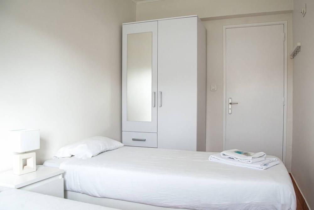 Peaceful and Serene 3 Bedroom Apartment in Lisbon