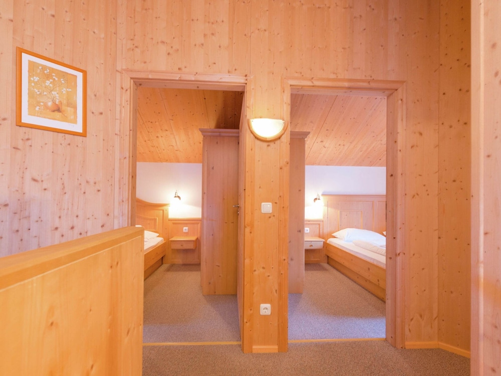 Chalet in Annaberg-lungotz With a Community Pool