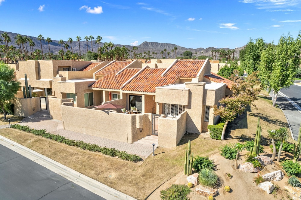 Ironwood Desert Retreat With Private Jacuzzi Scenic Views