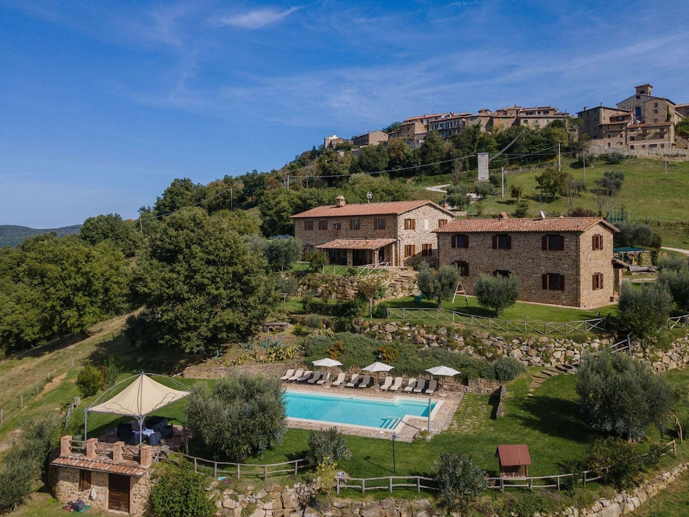 Villa in Umbria With Saltwater Pool