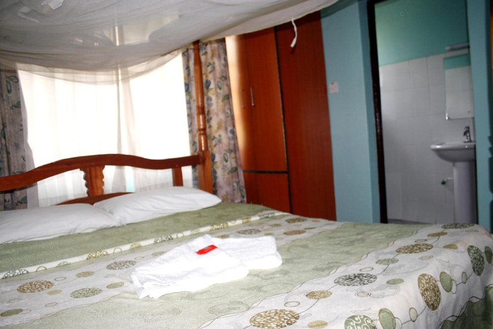 Malava Forest Lodge view 4