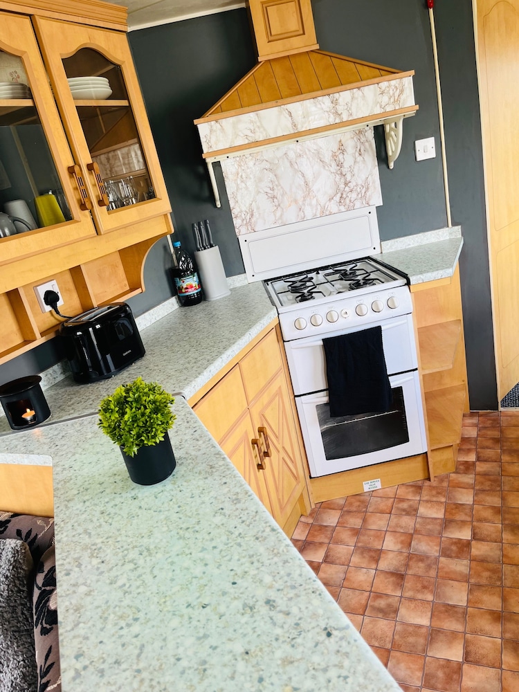 Cozy Caravan in Skegness for 8