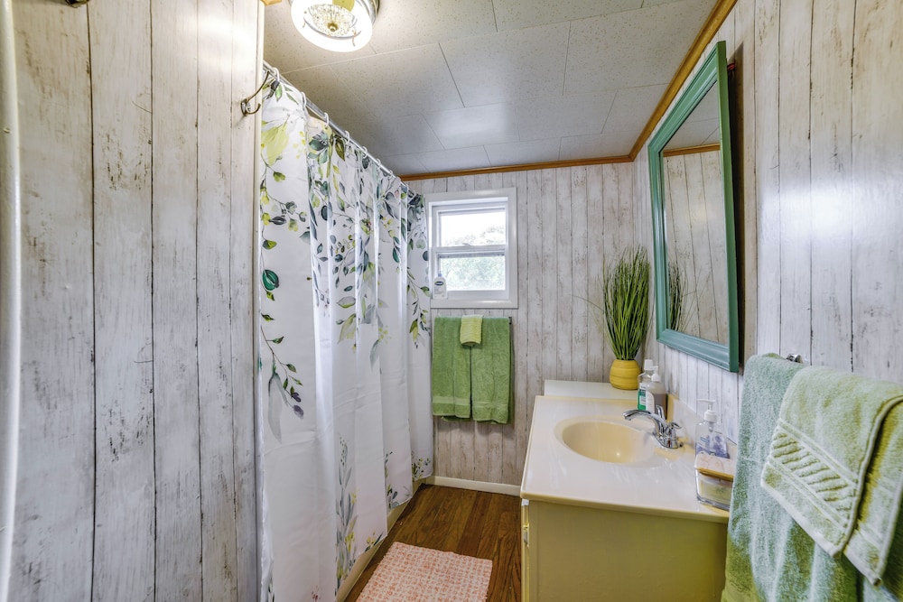 Susquehanna River Cabin: Hike, Hunt & Fish!