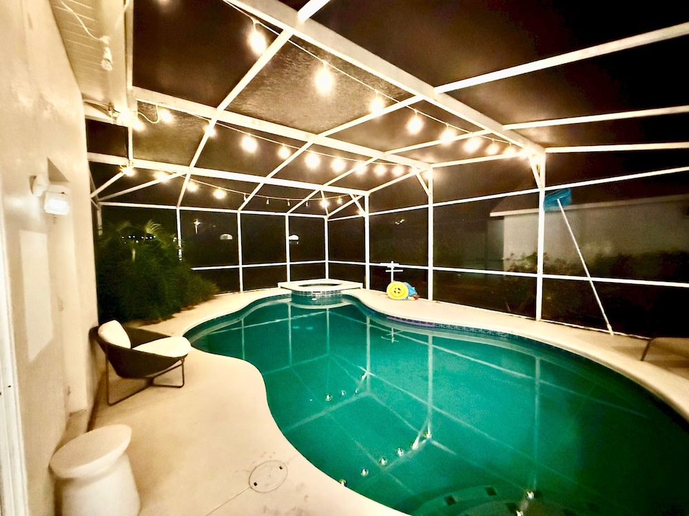 Westridge Super Exclusive 4BR Home Near Disney