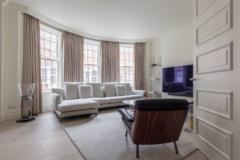 Sloane Court East VI by Onefinestay