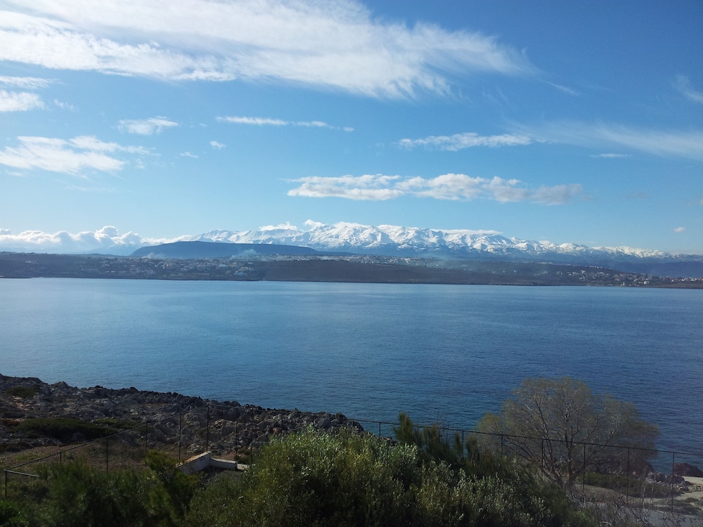 Alianthos Suites
