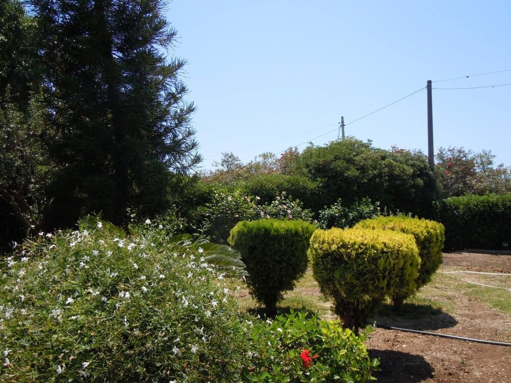 Villa Kore in Complete Relaxation Near the sea - Wi-fi view 2