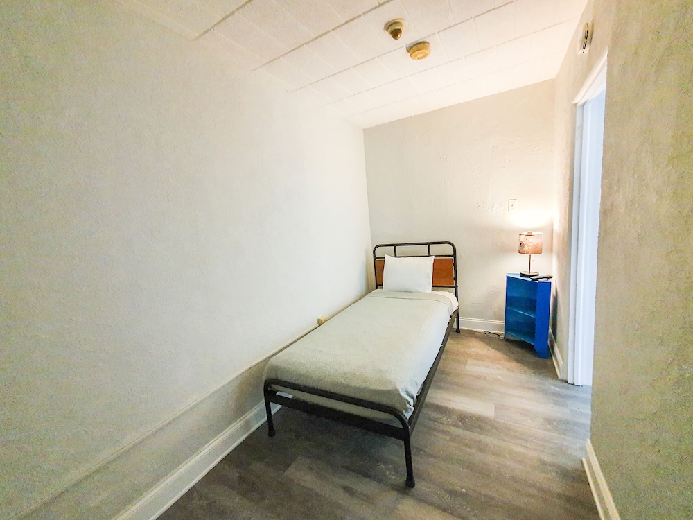 The Coral Sands Motel