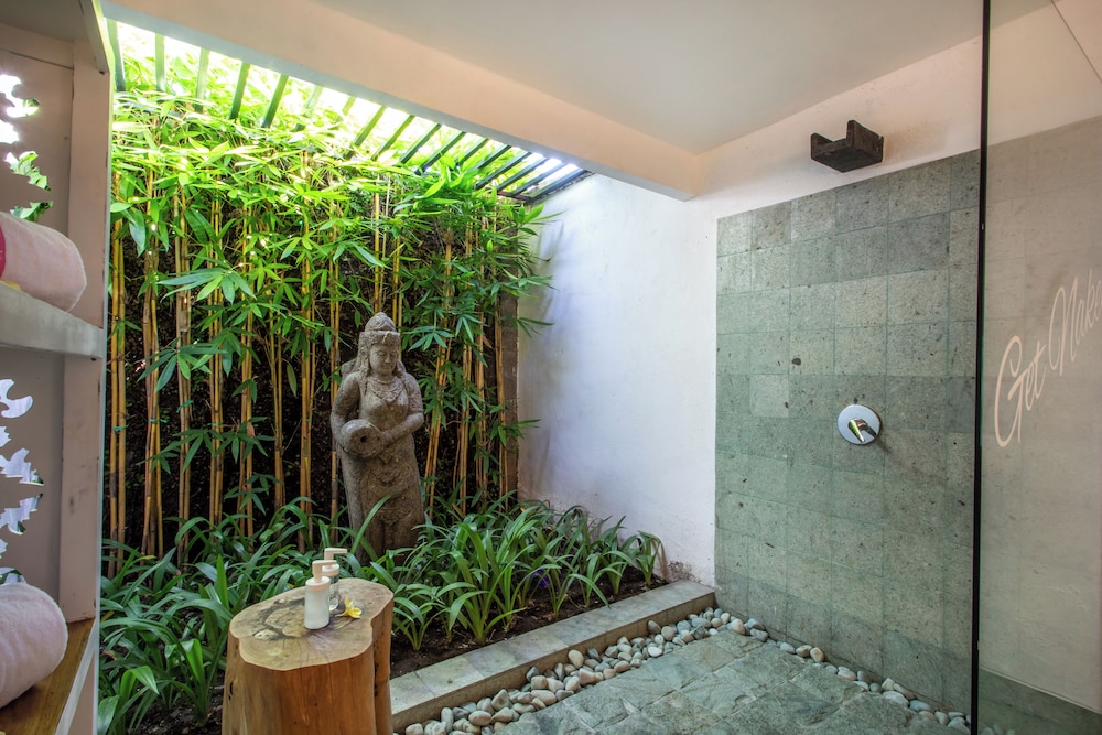 PinkPrivate Sanur - for Cool Adults Only