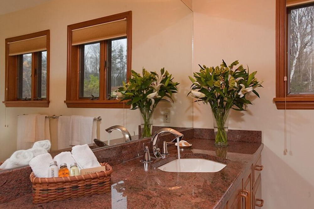 The Mountain Top Inn & Resort