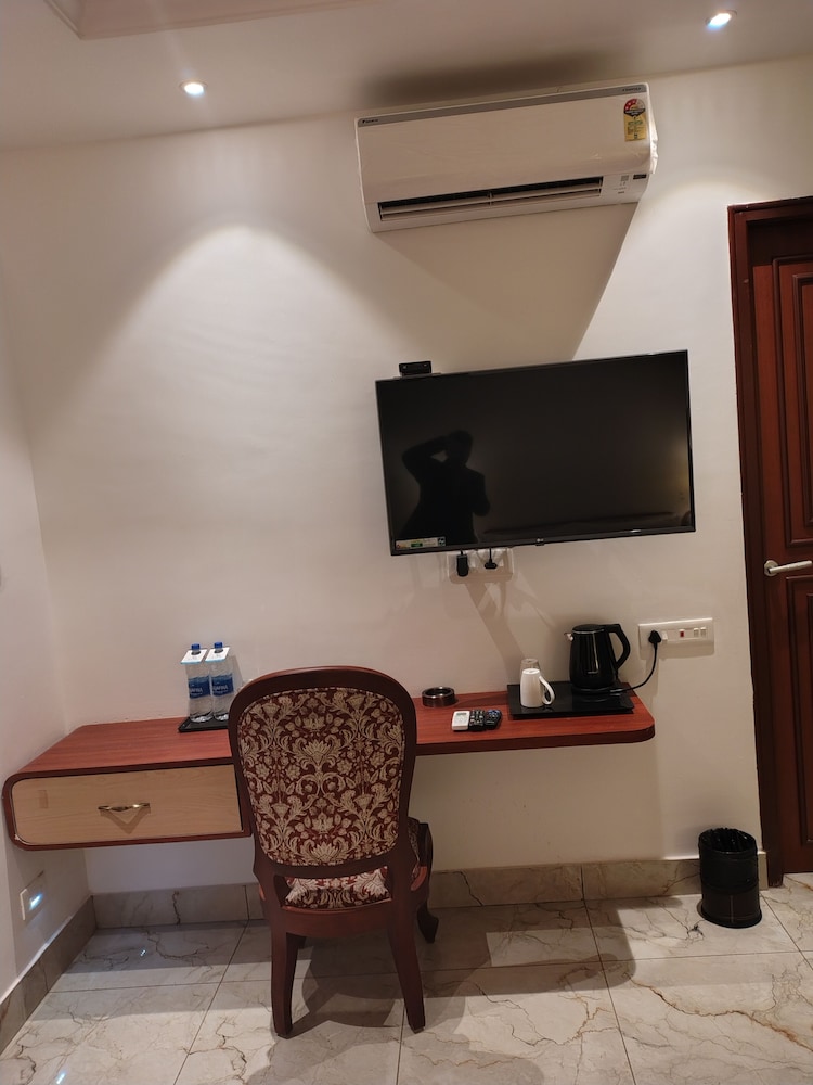 RESORT TITLI