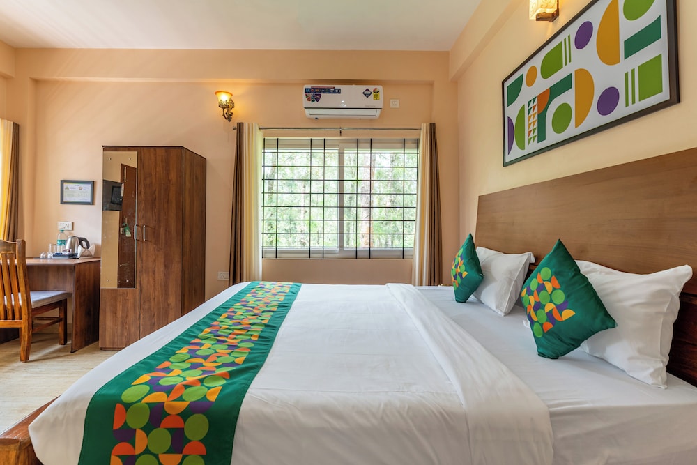 Treebo Arabica Valley-Coffee Plantation Retreat
