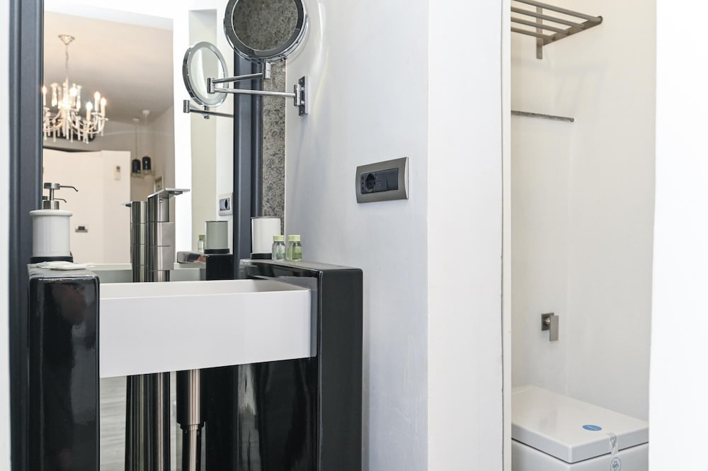 The Essential - Trastevere Design Studio