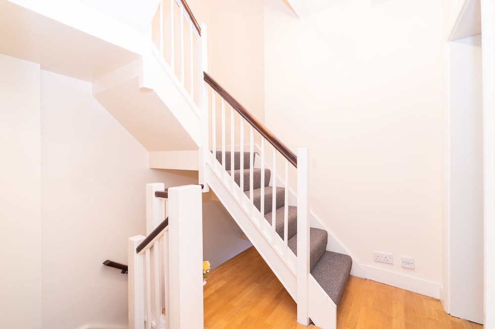 PML Apartments Elvaston Mews