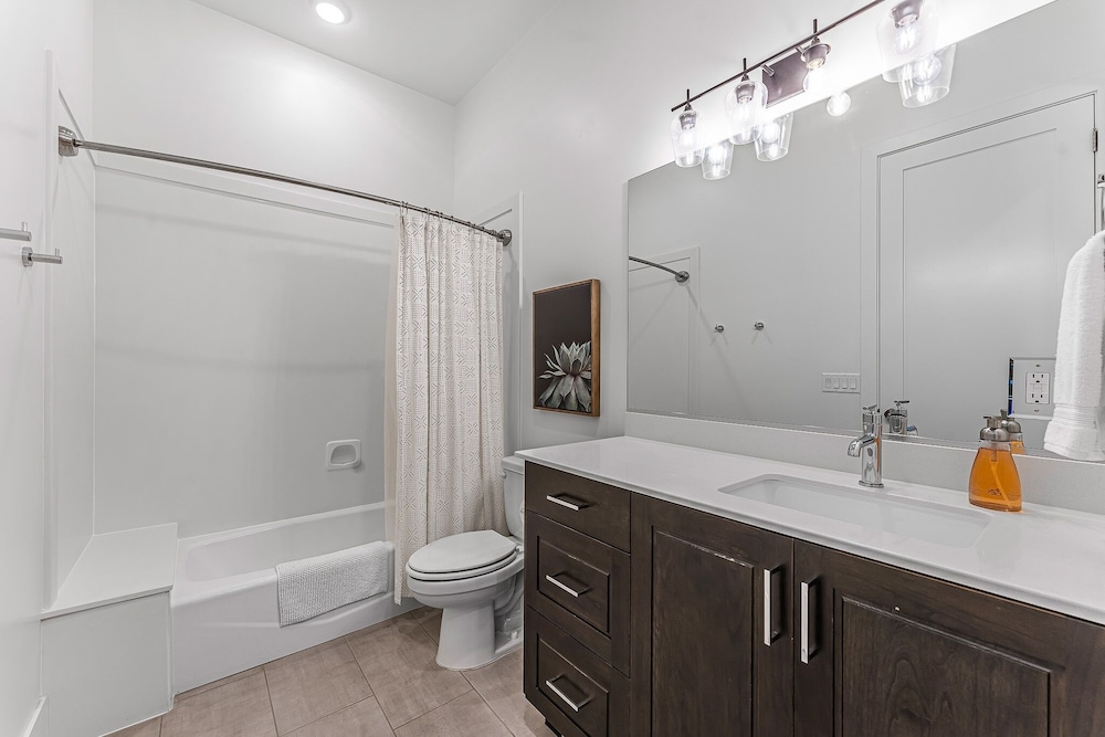 Villa #07 At Bloomington Country Club 3 Bedroom Condo