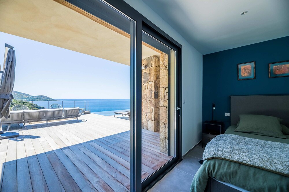 Architect Villaproperty Sea View Close to the Beaches