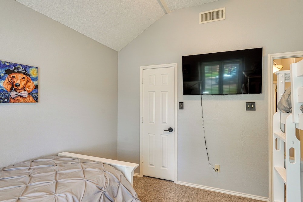 8 Mi to Texas Tech: Home w/ Patio in Lubbock