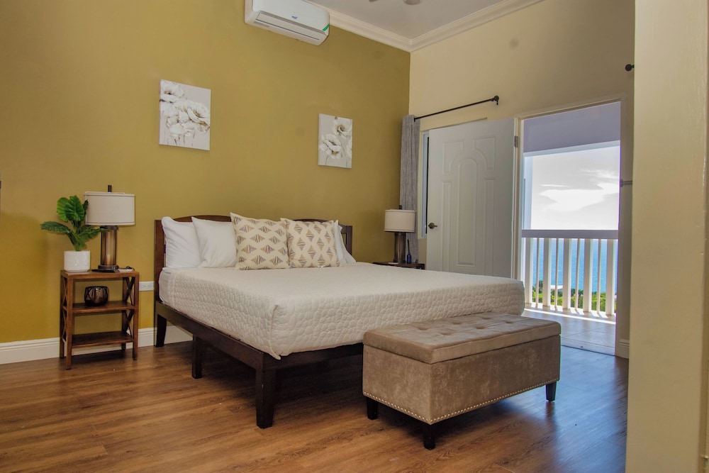 Majestic Heights Bed & Breakfast