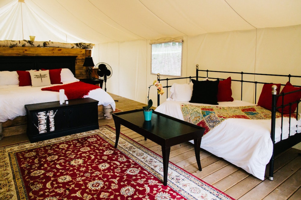 Whispering Springs Wilderness Retreat