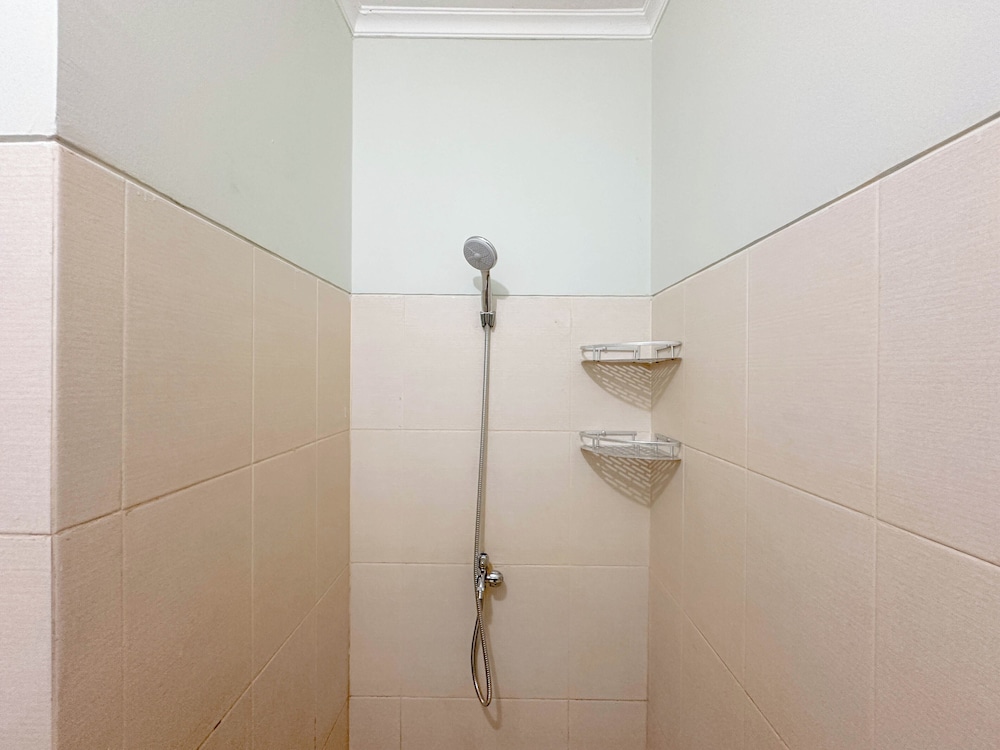2Br Best Deal And Homey At Bale Hinggil Apartment