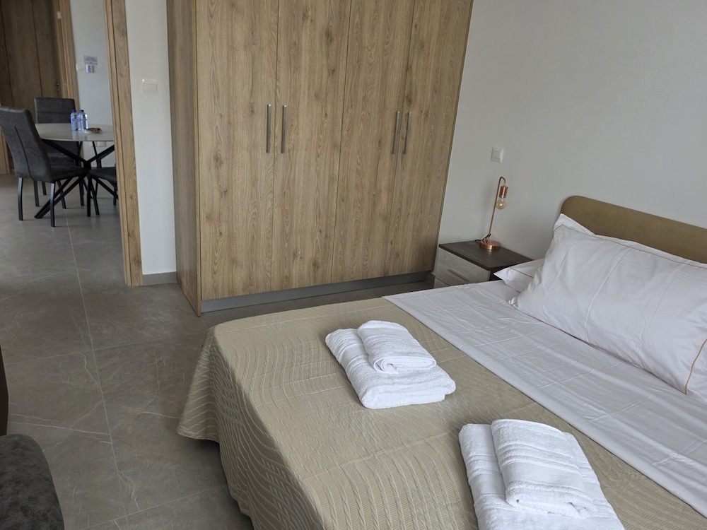 Two-Bedroom Suites by Kentrikon 1924 Boutique Hotel, Old Town