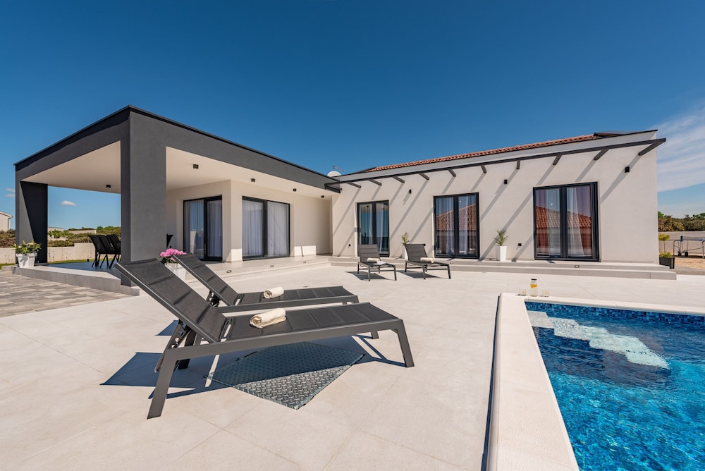 Villa Cesarica Zadarvillas