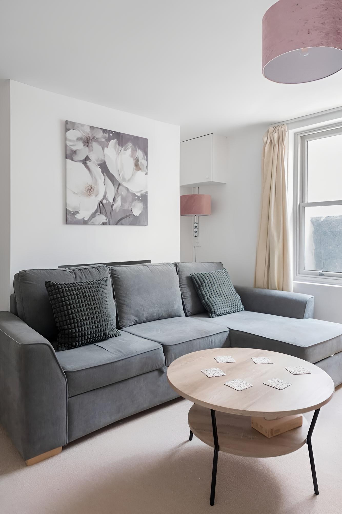 Bright and Spacious 4BD Home - Brighton view 4