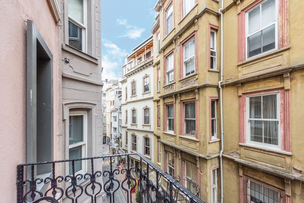 Sanatlar Oteli Galata - Image 32