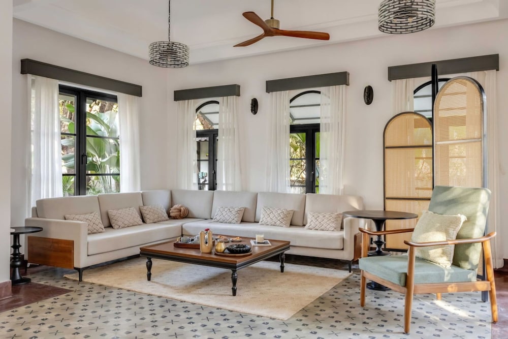 Lux 3BR Villa in Siolim 4km to Beach Wadi House
