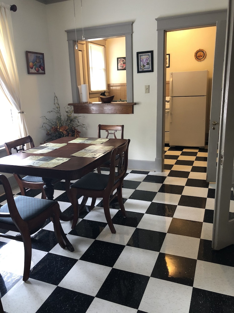 Memphis Belvedere Suites