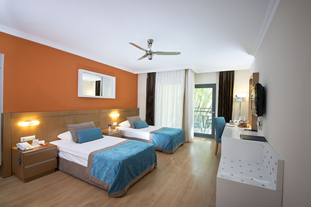 Limak Limra Hotel & Resort