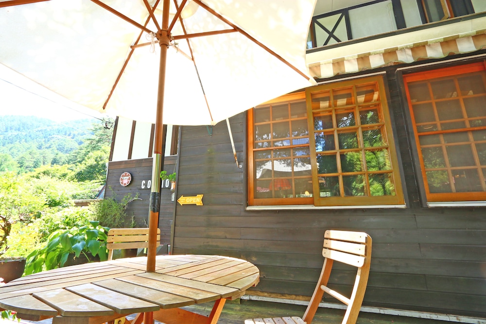 Forest Resort Cosmos