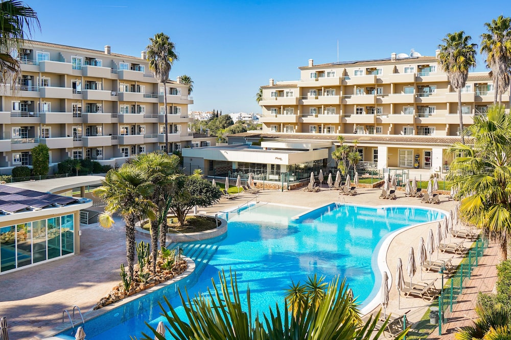 Hotel Vitors Plaza - Image 1