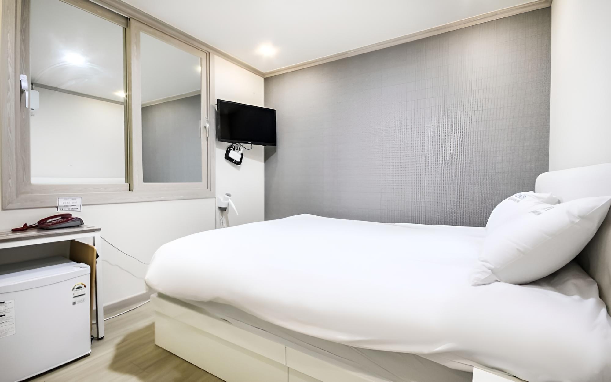 Yeosu Rainbow Self Check-in Motel view 4