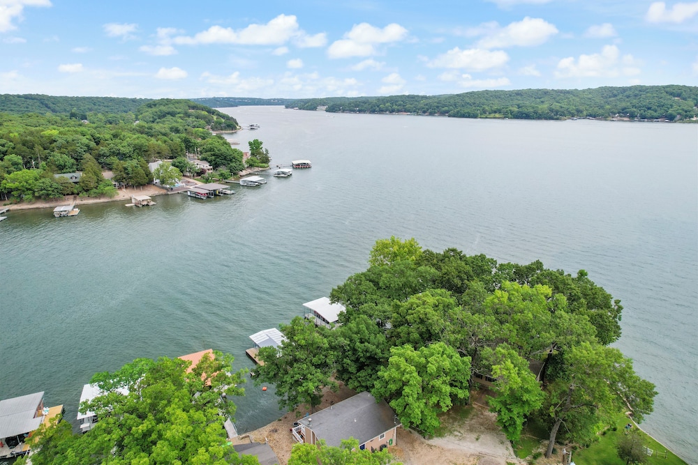 Boat Slip, Fishing, Lake Views, Main Channel