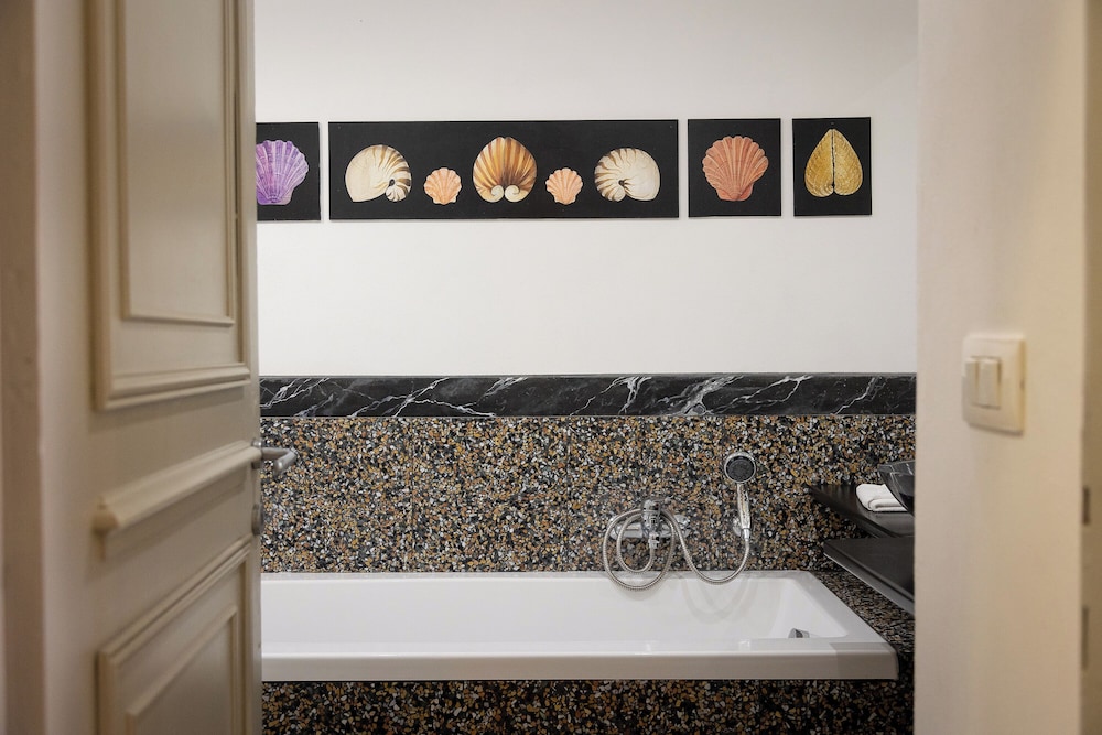 Angelico Apartment