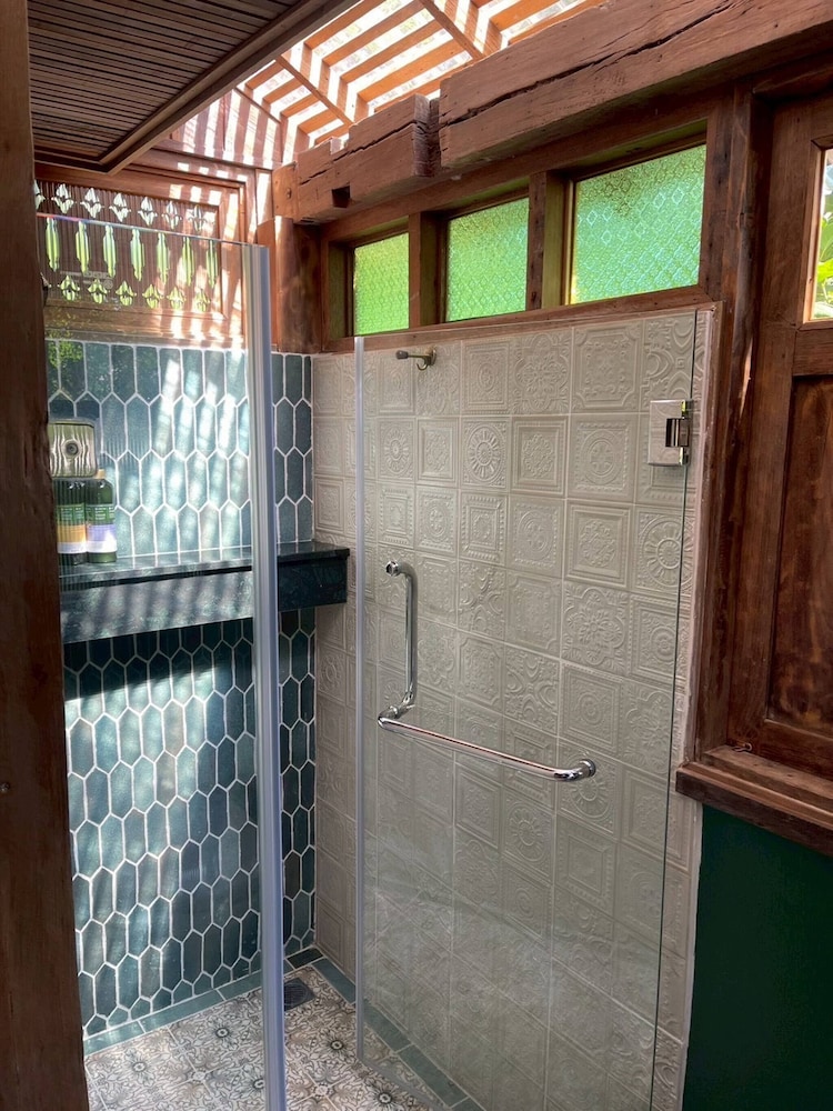 Private Wooden Pool Villa in Mae Rim for 4-6 Guests