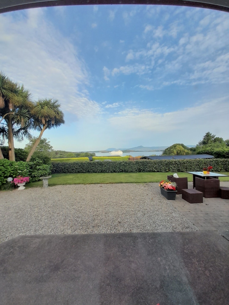 Edencrest Bed & Breakfast