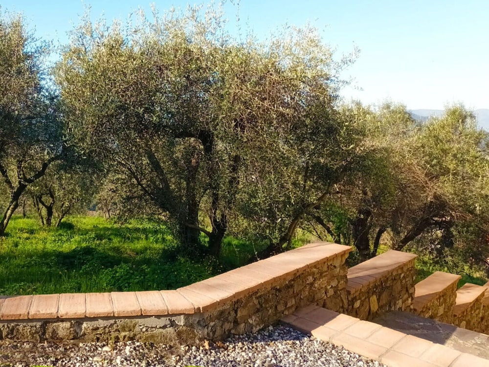 Villa Garibaldino view 2